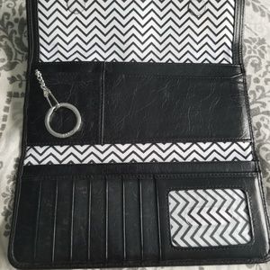 Hobo

Sadie Quilted Leather Wallet